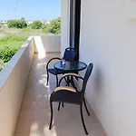Malamo Studios, * Λάμπη