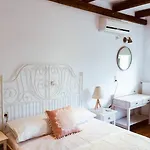 Διαμέρισμα Malamo Studios, Λάμπη