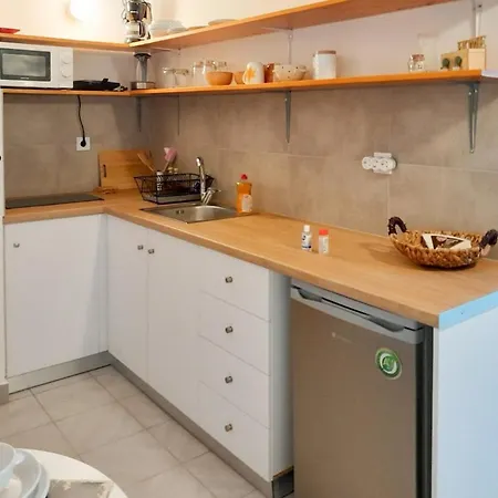Malamo Studios, Appartement *